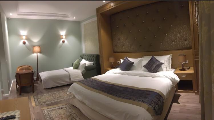 Hotel Britania Kamez Eksteriør bilde